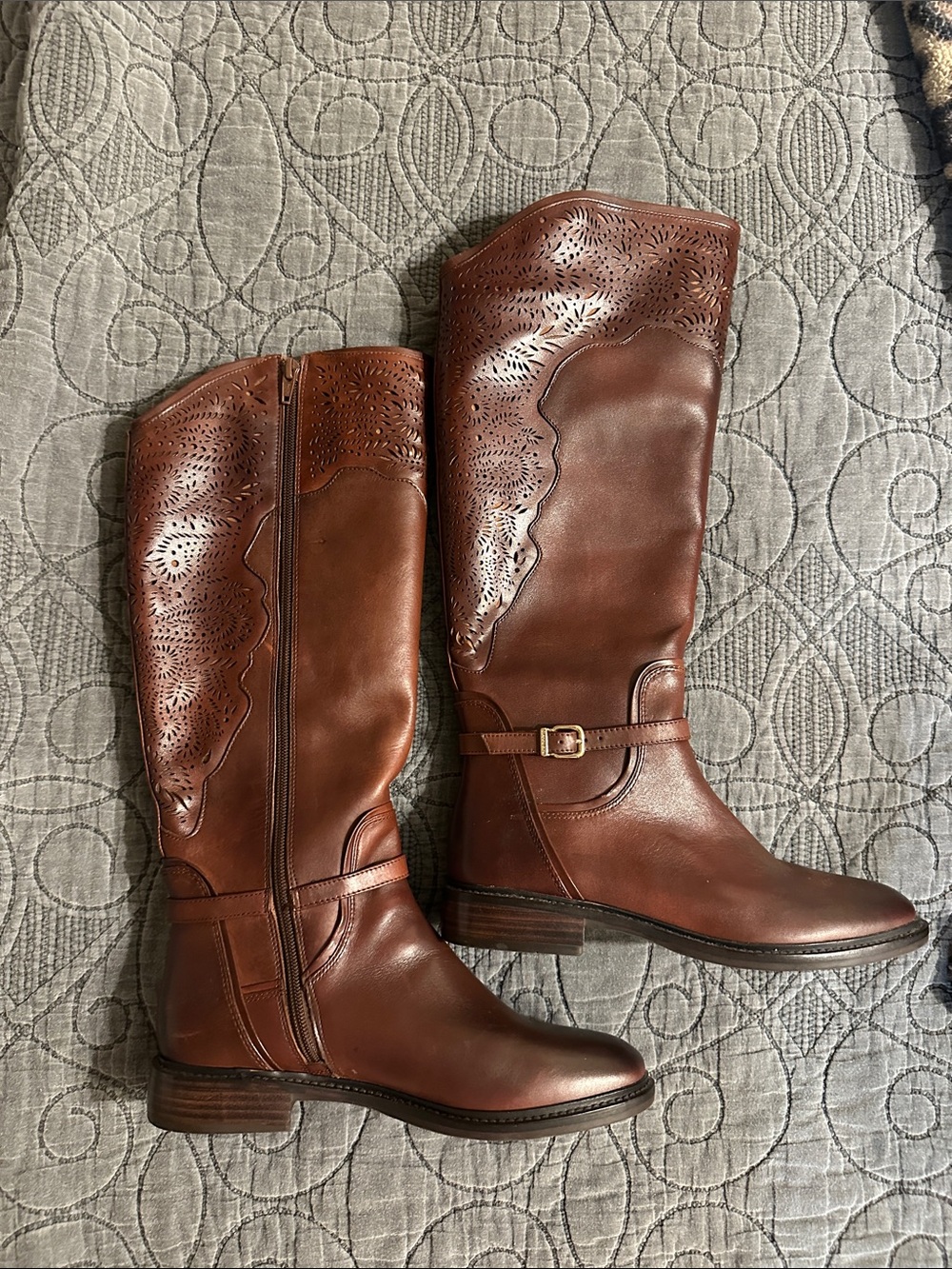 Gianni Bini Cirelliss knee-high boots